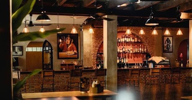 Monkey Republic Kampot Cafe, Bar & Kitchen photo 4